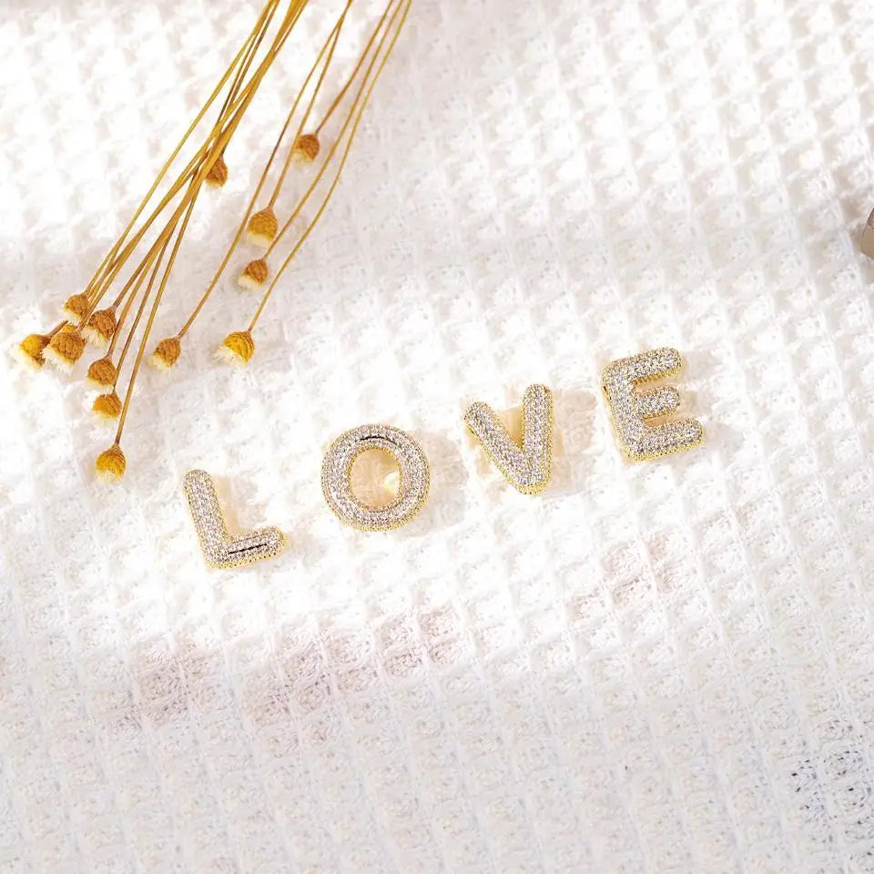 Classics Zircon Inlay Letter Pendant Necklace Fashion Gold Color For Women Couple Holiday Gift Party Everyday Jewelry 