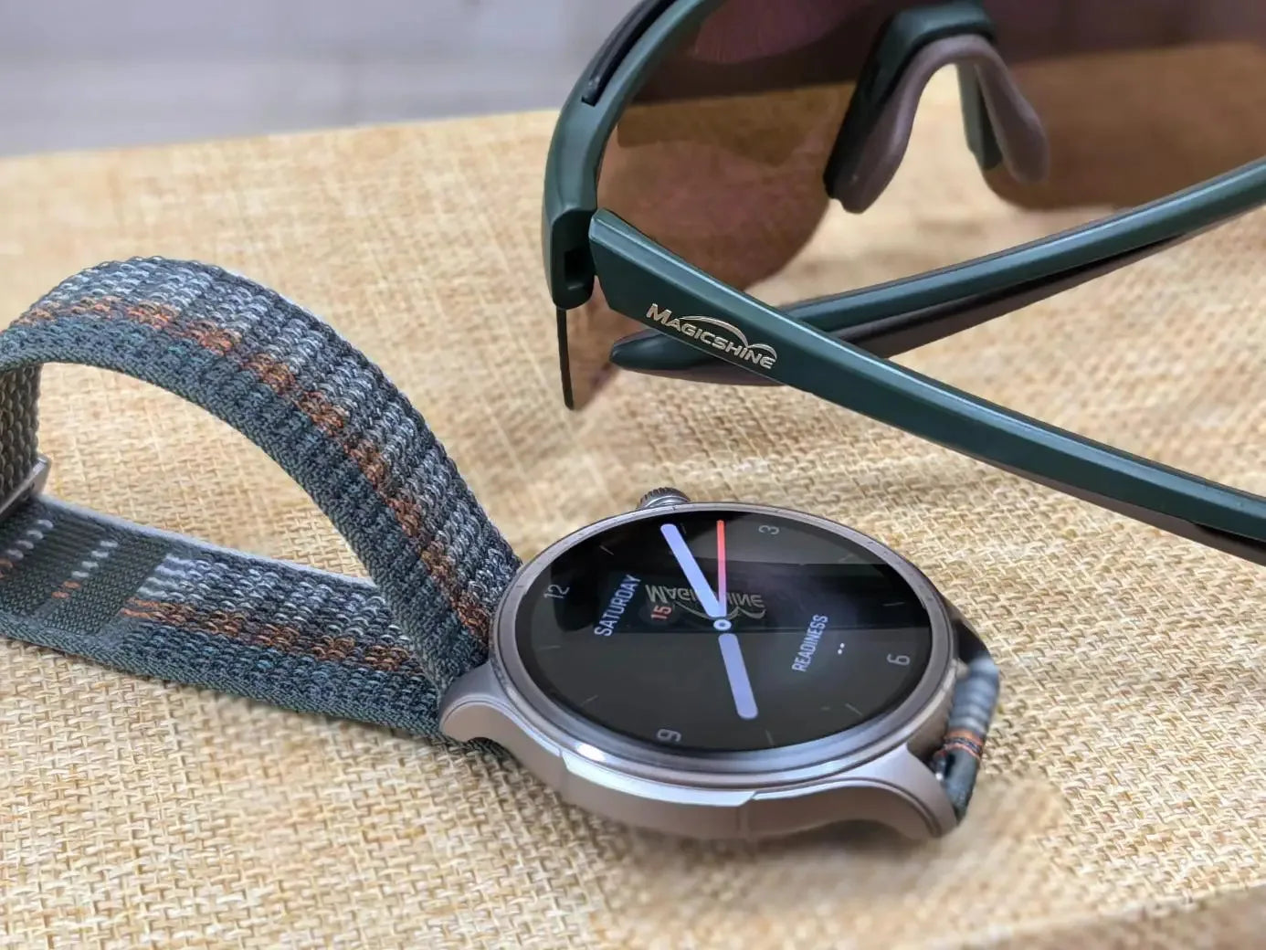 Amazfit Balance 46mm okosóra AMOLED kijelzővel