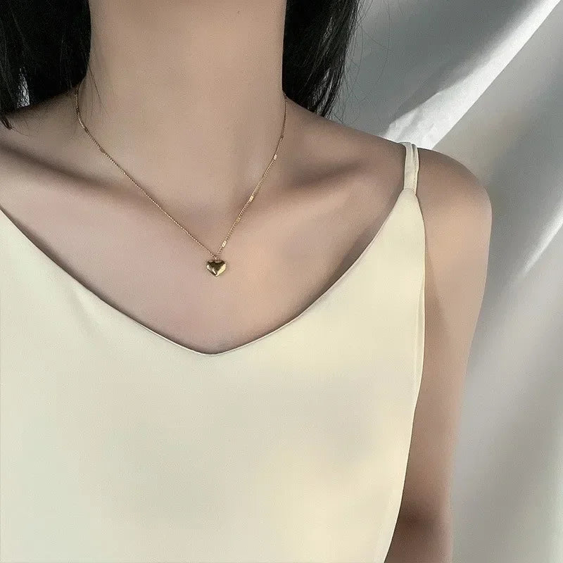 Gold Color Heart Shape Metal Pendant Korean Chain Necklace For Women Silver Color Lovely Women Ins Necklace Fashion Jewelry 