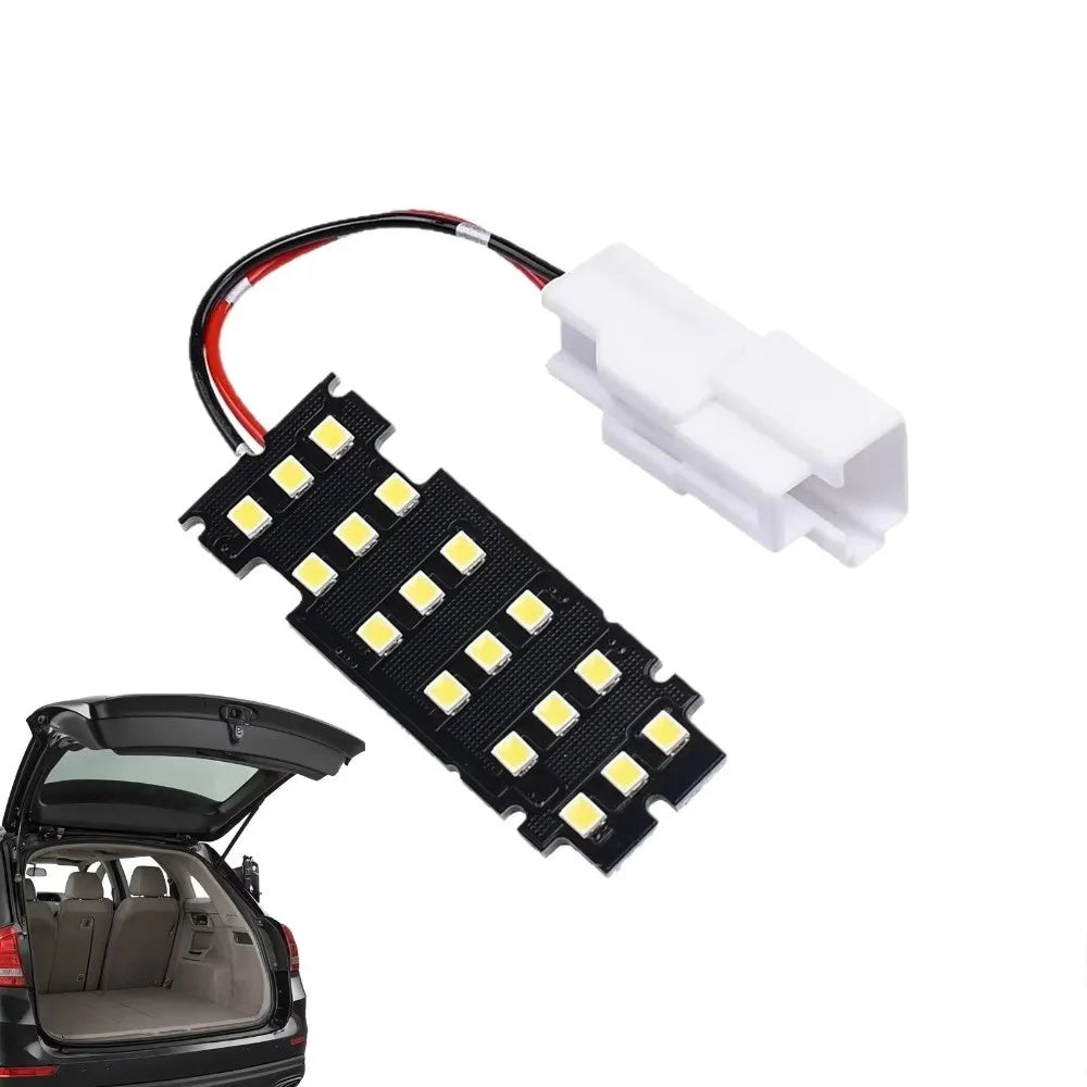 Bela LED-svetlobna plošča za prtljažnik avtomobila s priključkom