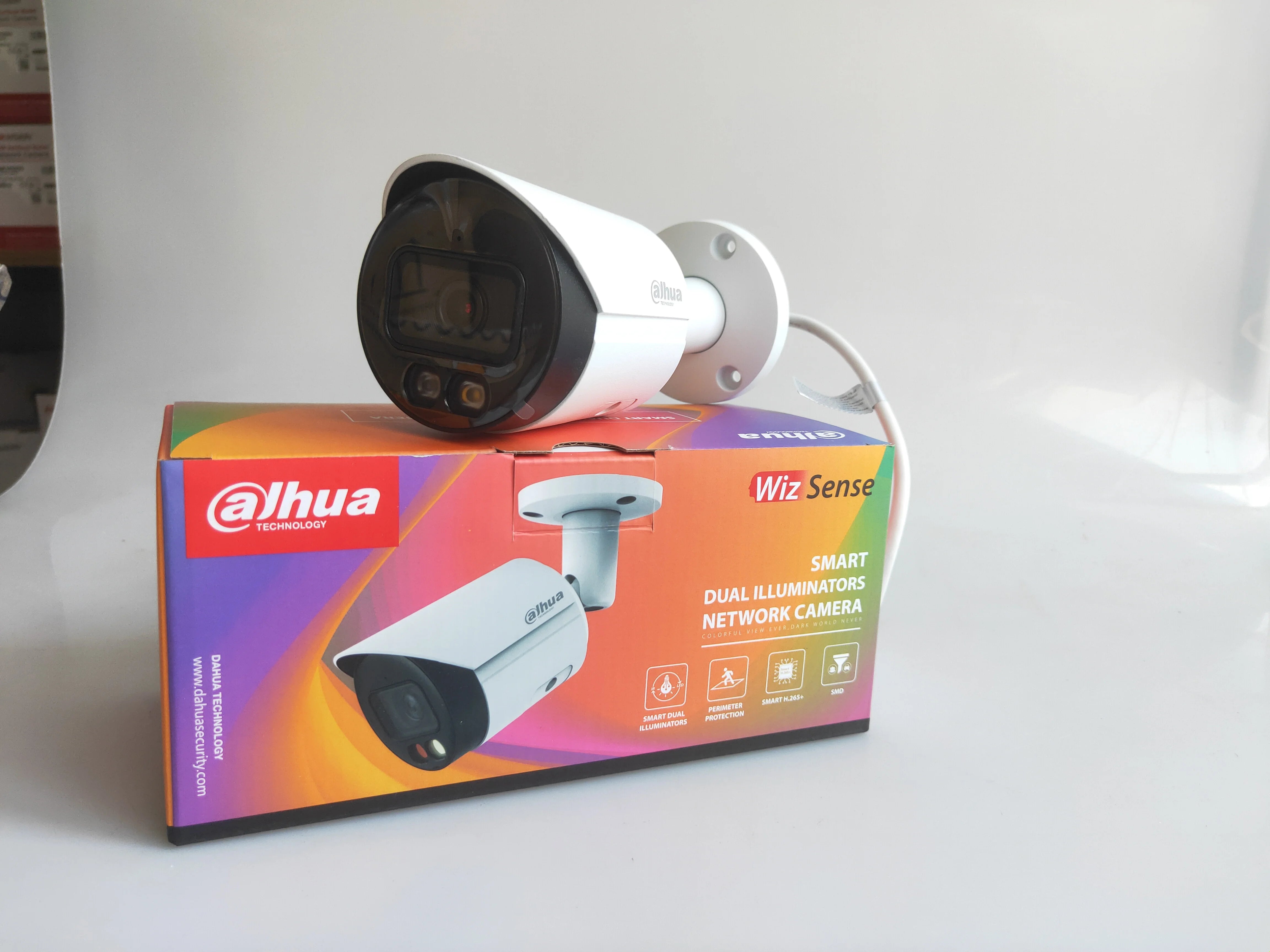 Dahua IPC-HFW2449S-S-LED 4MP Full-color Fixed-focal Bullet Wizsense Network Camera, Support Built-in Mic. 