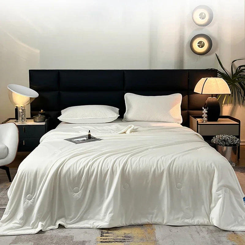 Air Condition Comforter for Summer Pure Color Ice Silk Cooling Blanket Lightweight and Smooth Twin/King Size Cold Quilt 
