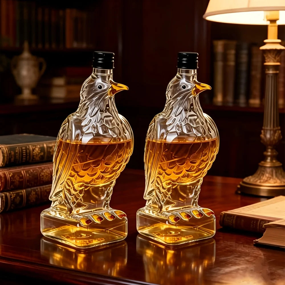 2-Piece Eagle-Shaped Wine Decanter Set – 11.8 oz Borosilicate Glass Whiskey or Wine Carafe, Artistic Avian Design for Tabletop Display, Home Bar Accent, or Gift Idea for Celebrations and Everyday Enjoyment