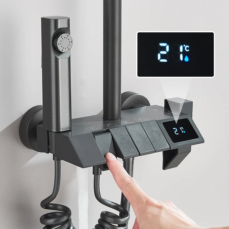 Digitalt display regnbrusersystem med bidet og badekarudløb