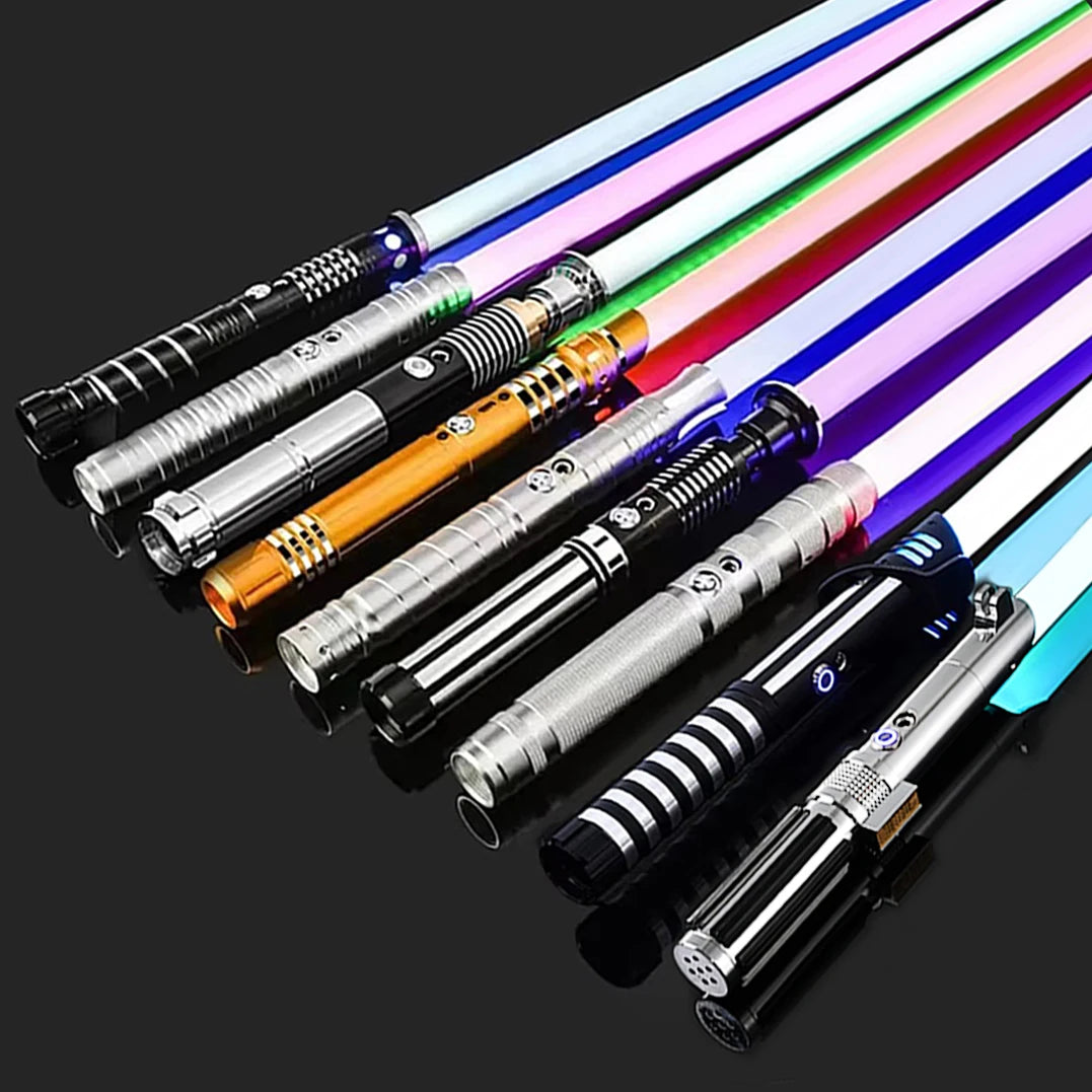 Sabie de jucărie luminoasă RGB cu mâner metalic