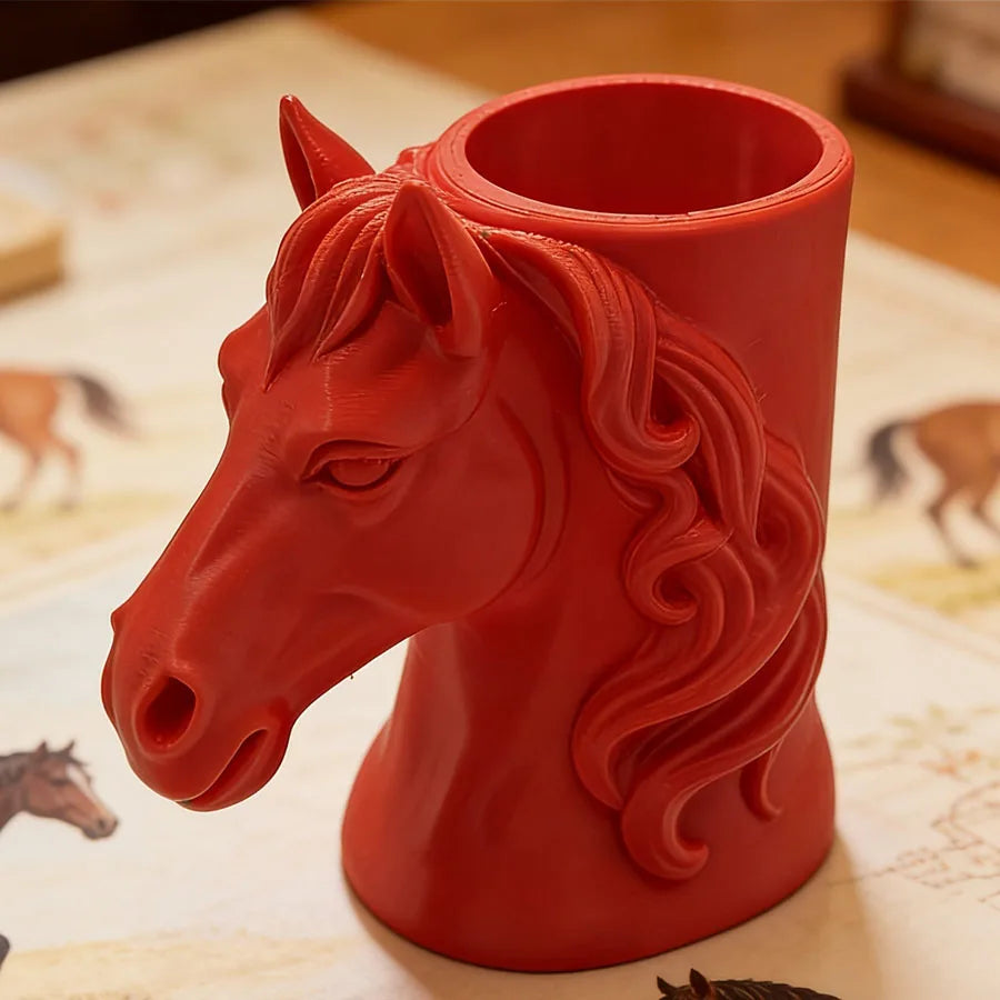 Portapenne decorativo a forma di testa di cavallo