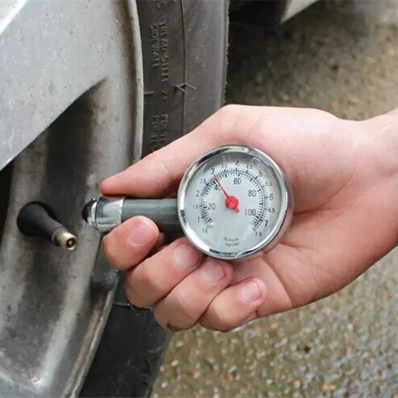 Tyre Pressure Gauge with Deflation Valve