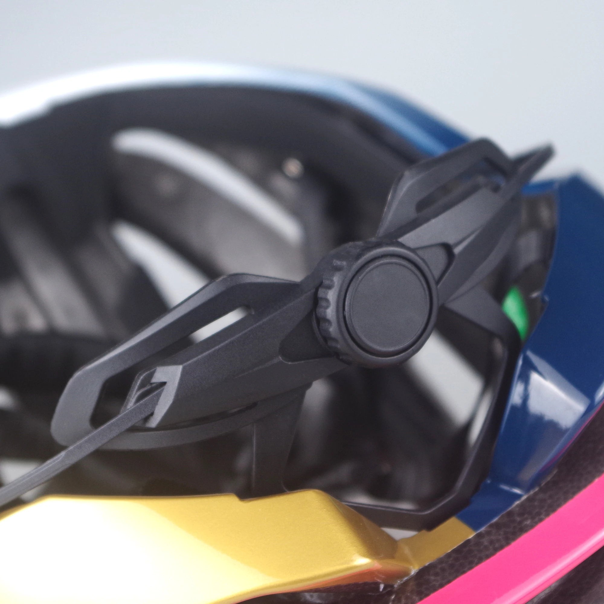 WALGUN Men Women Aero Cycling Helmet M L Comfortable Road Bike Helmet Aerodynamic Design Ultra-lightweight Bicycle Helmets Casco 