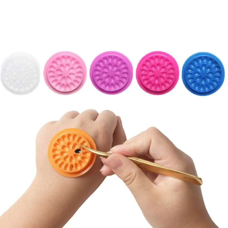 100pcs Eyelash Glue Holder Eyelashes Extension Supplies Adhesive Pallet Gasket Eye Lashes Tray Plastic Pads Makeup Tool 