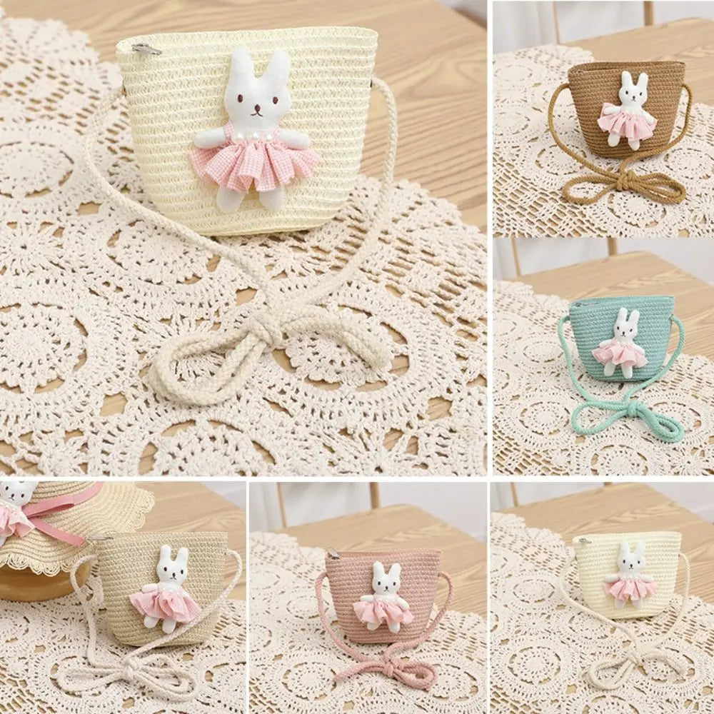 Petit sac bandoulière en forme de lapin avec paille
