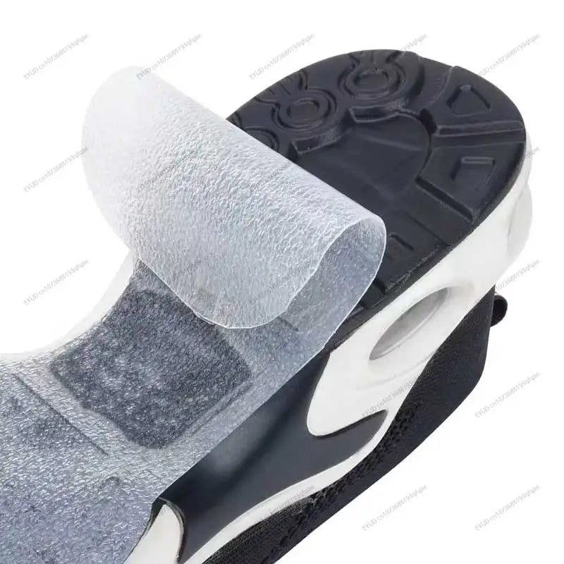Protection adhésive pour semelle de chaussure