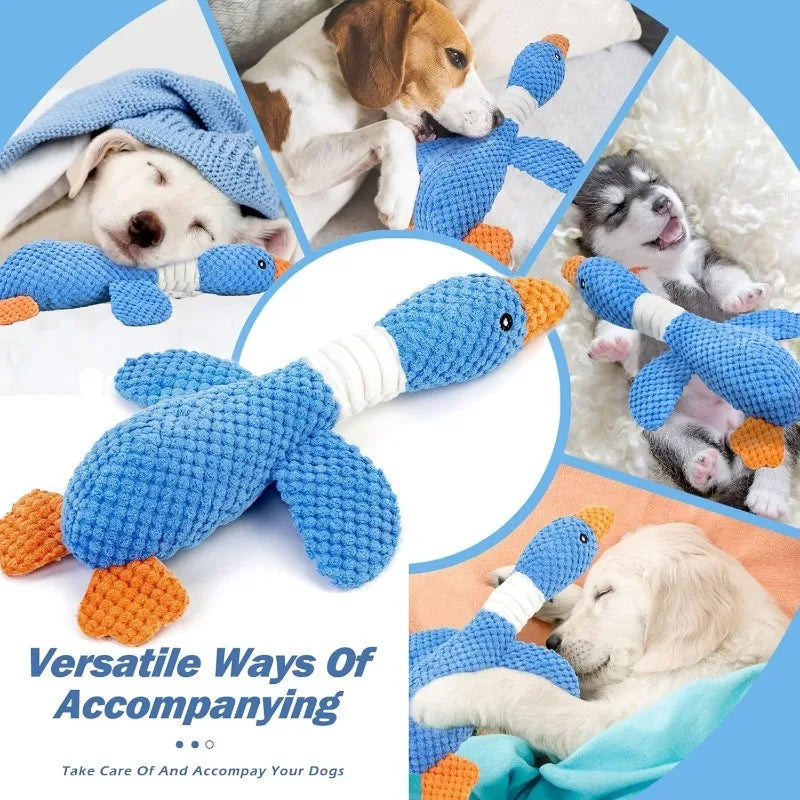 Brinquedo de peluche em forma de ganso para cães, com apito e som crocante