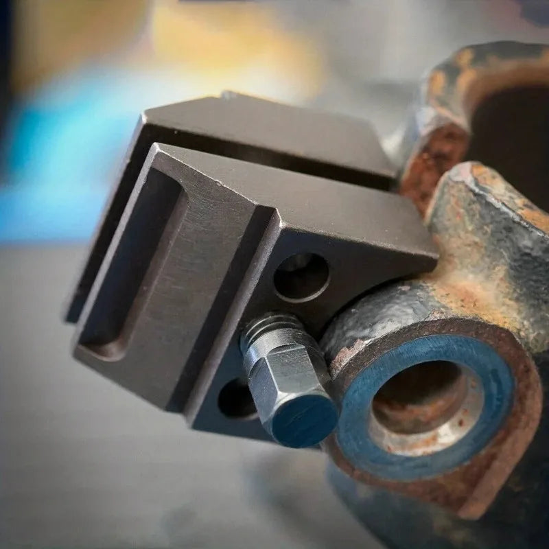 Steering Knuckle Spreader for Suspension Strut Removal