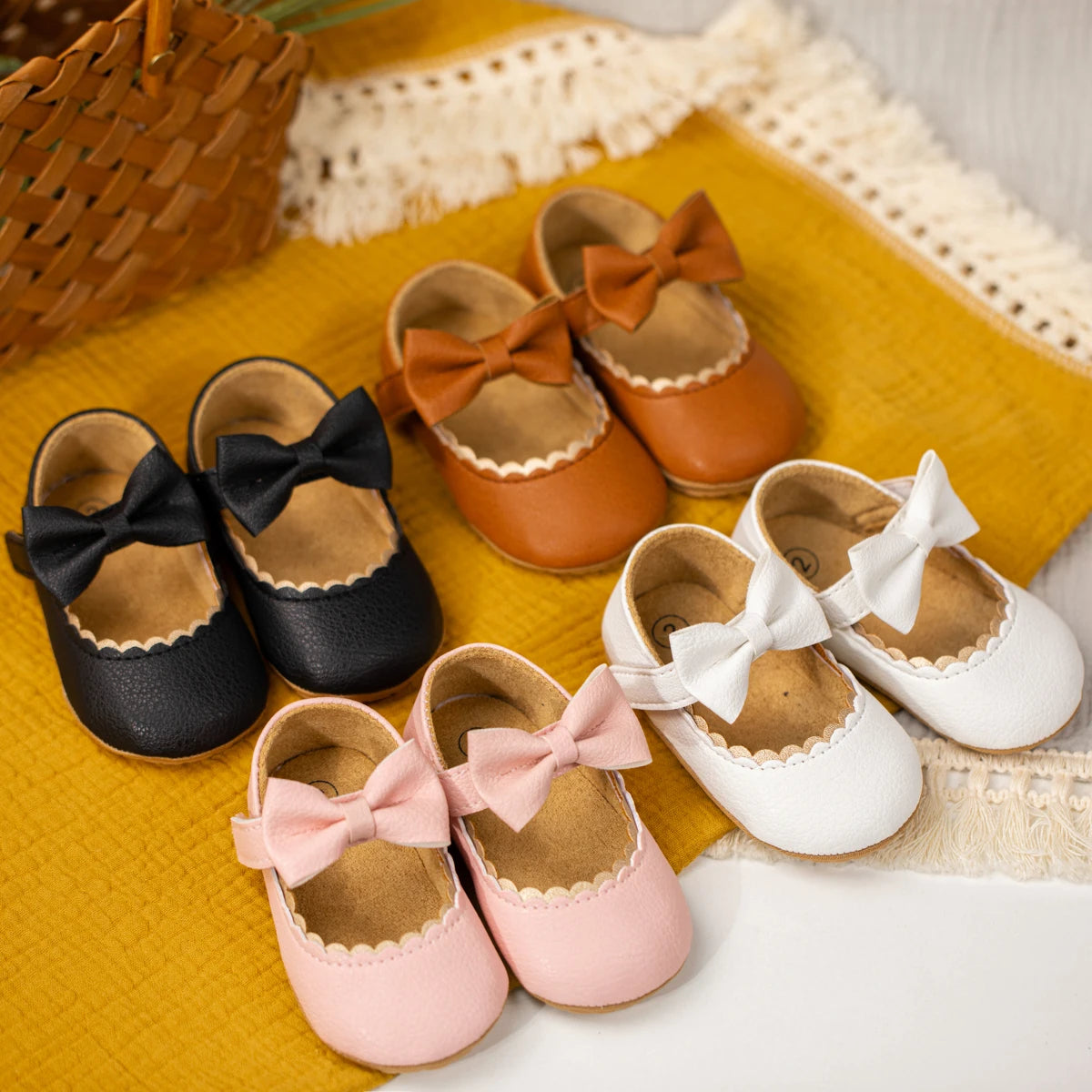 Retro Solid Color Bow Princess Baby Walking Shoes