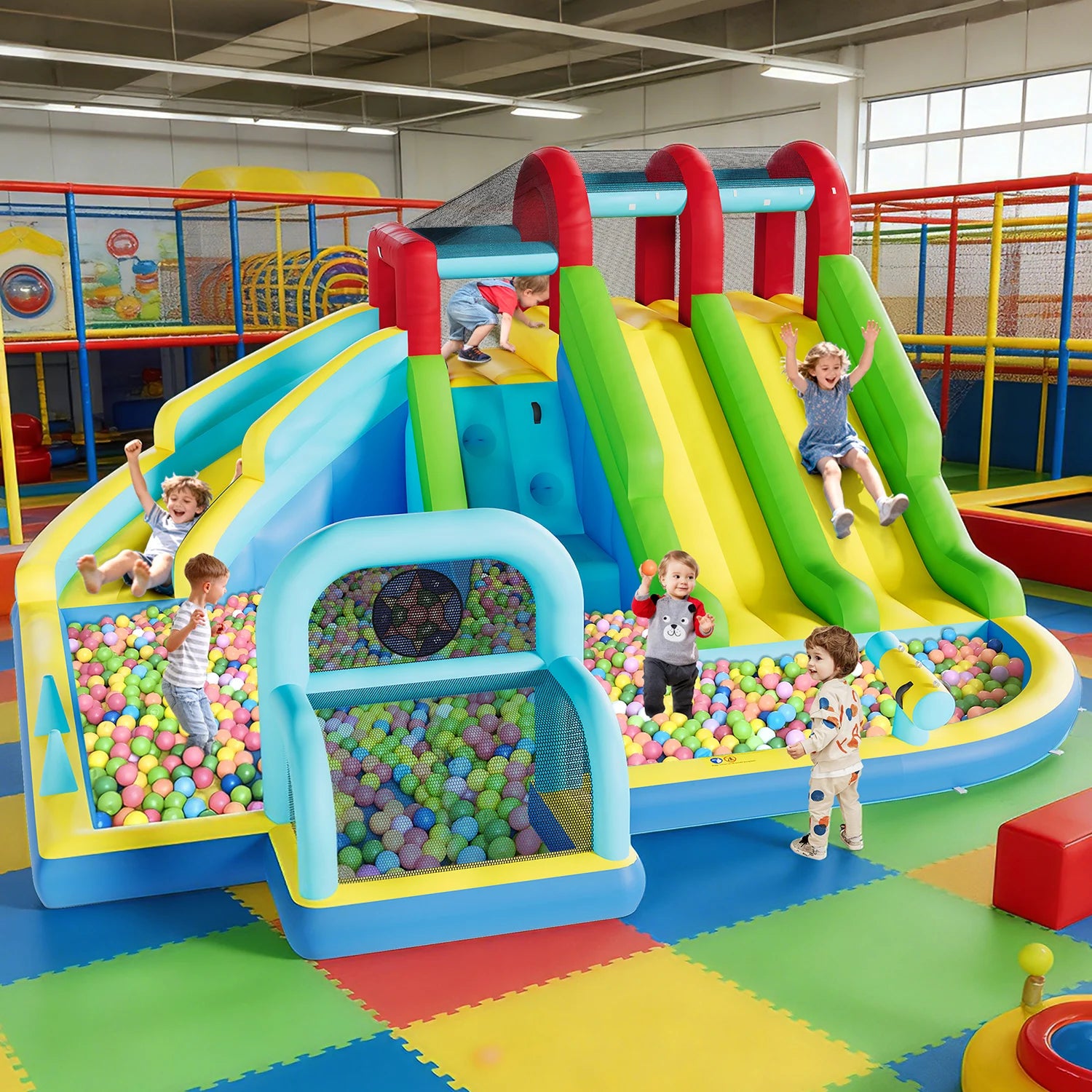 Castello Gonfiabile con 3 Scivoli e Piscina Splash per Bambini