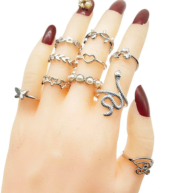 30pcs/Lot Mix Style Pearl Silver Color Finger Rings Animal Snake Chain Hollow Leaf Party Jewelry Girl Love Butterfly Flower Gift 