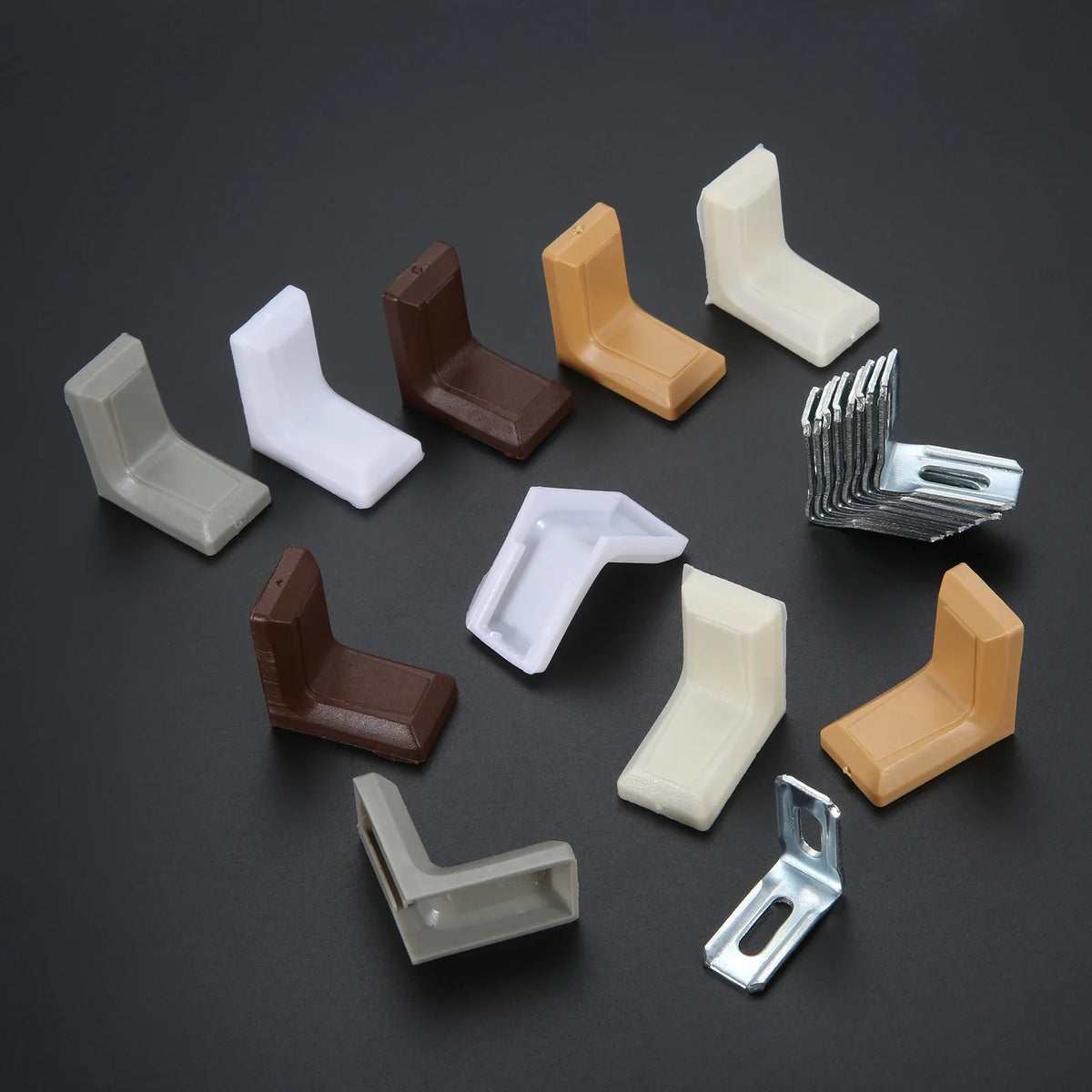 90-Degree Corner Brackets with Covers, 20 Pieces