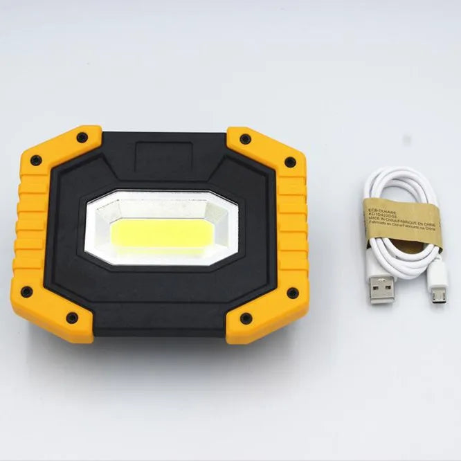 Lumină de lucru LED portabilă cu opțiuni de baterie