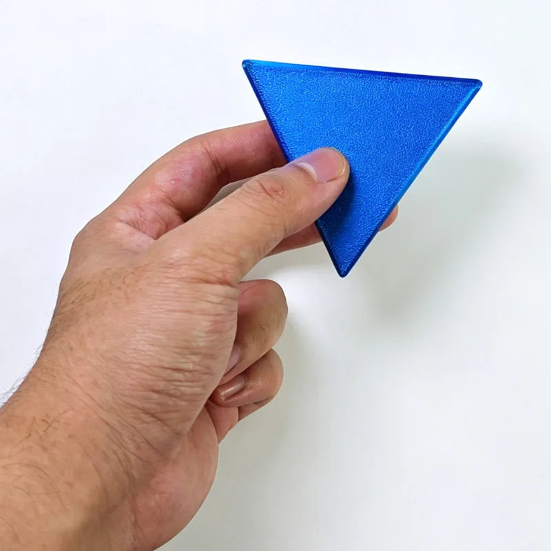 3D-Printed Impossible Triangle Puzzle