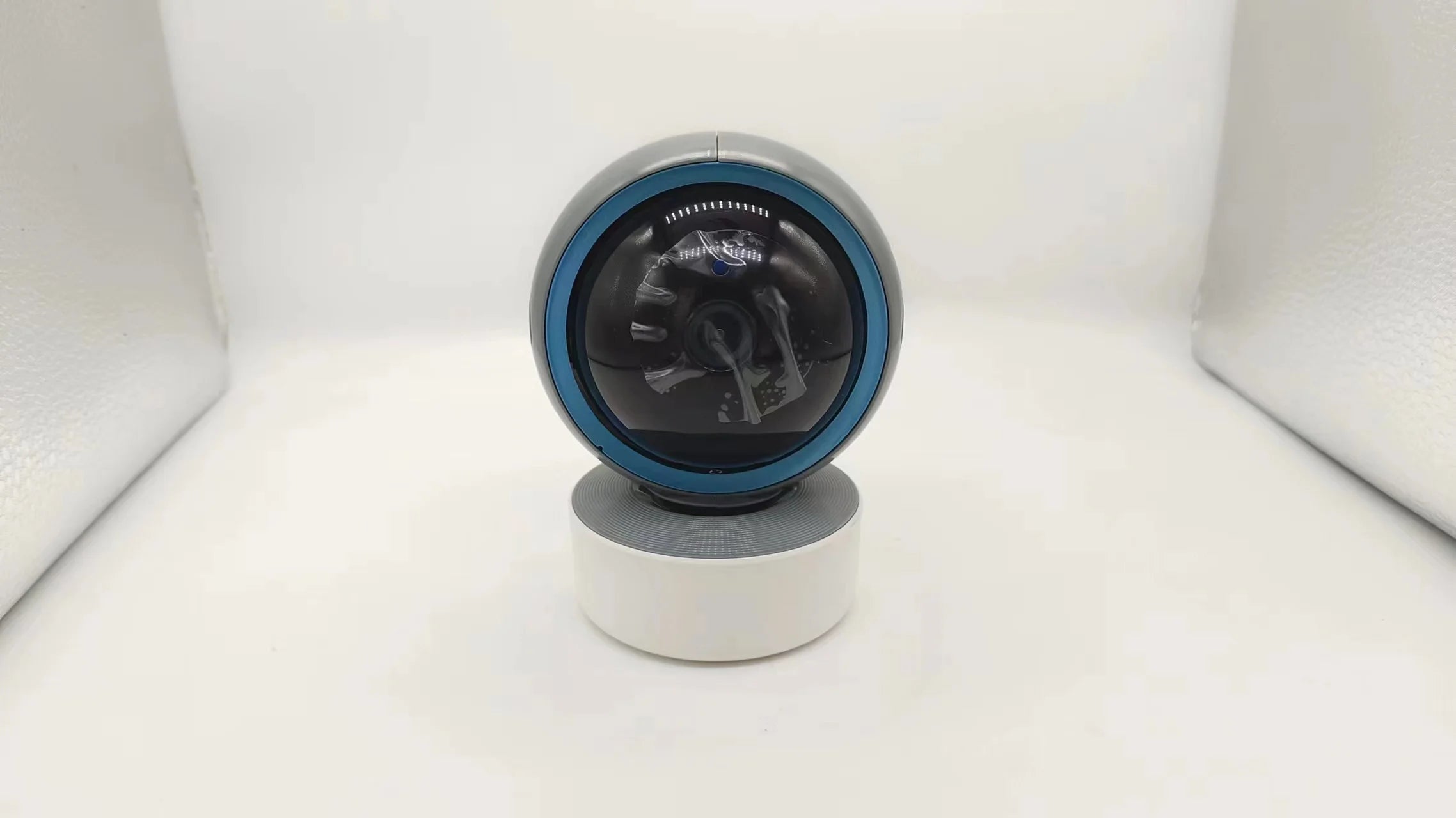 Telecamera di sicurezza PTZ interna 1080P con vista a 360° e audio bidirezionale