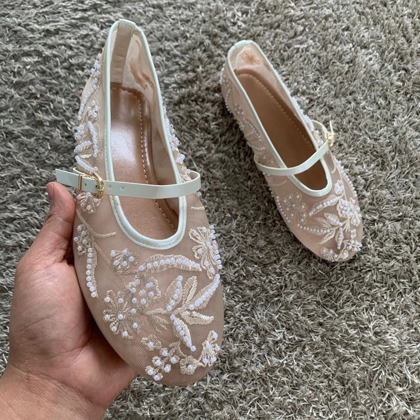 Women Ballet Flats with Buckle Strap