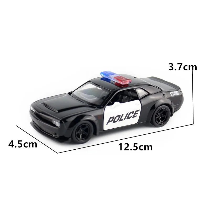 Model samochodu policyjnego Challenger w skali 1:36 z otwieranymi drzwiami