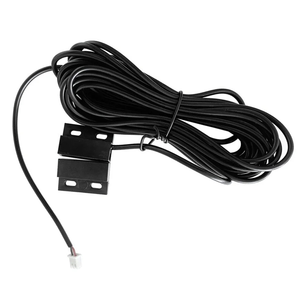MC05 Normally Closed Magnetic Door Contact, 5 m Lead