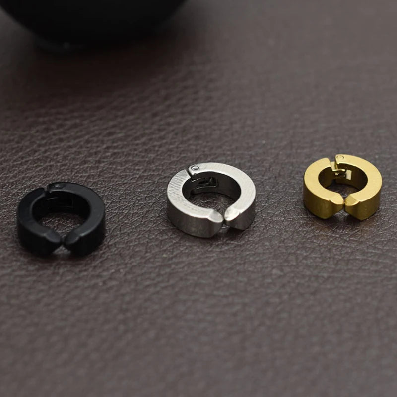 2 Pcs Classic Korean Punk Stainless Steel Ear Clip Earrings for Men Women Black No Pierced Fake Ear Circle New Pop Jewelry 