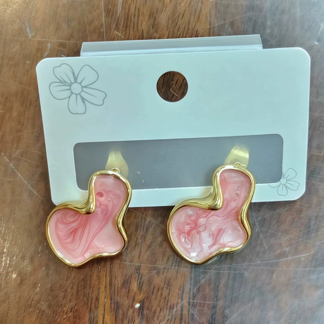 Abstract Alien White Color Cloud Irregular Stud Earring for Women Temperament Ear Jewelry Simple Christmas Valentine's Day Gift 