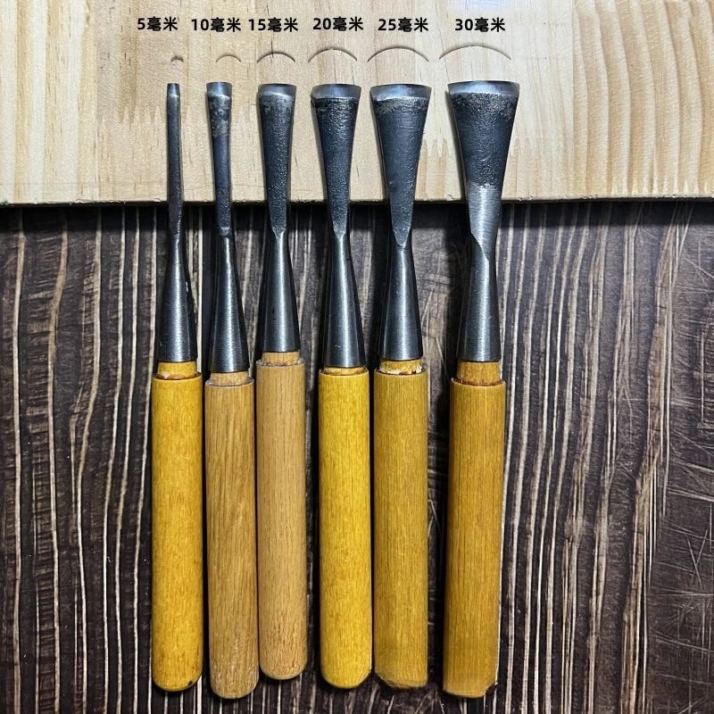 Hand Woodcarving Chisels and Knives