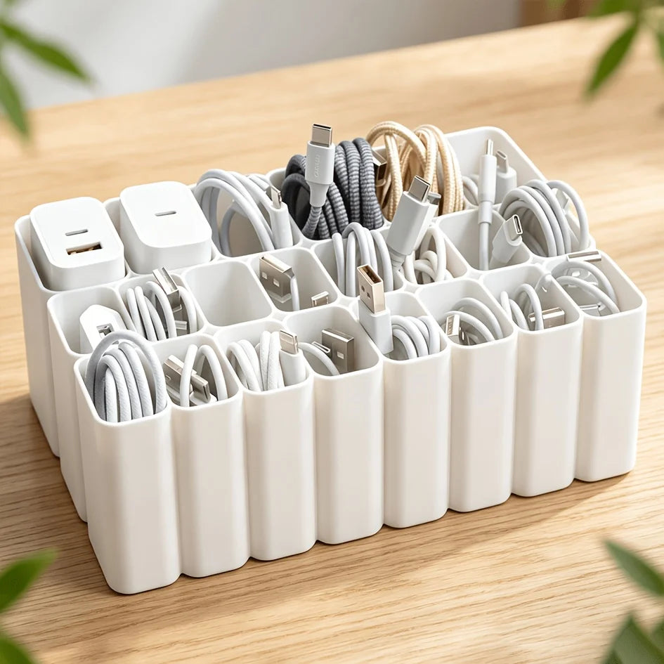 Eleven- or Twenty-Two-Slot Cable Organiser