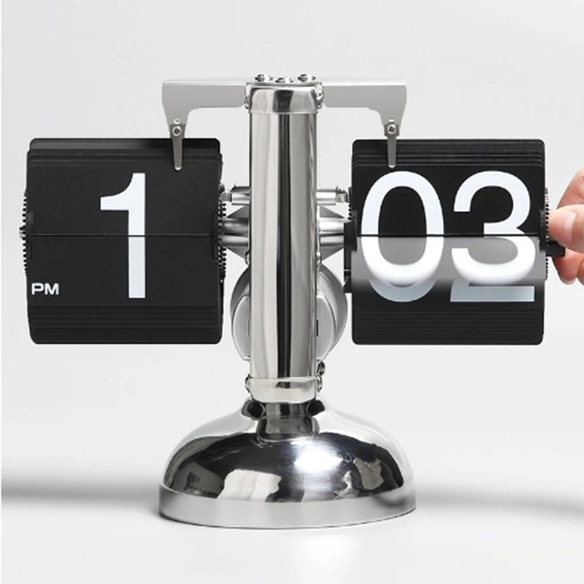 Reloj de escritorio retro de páginas giratorias
