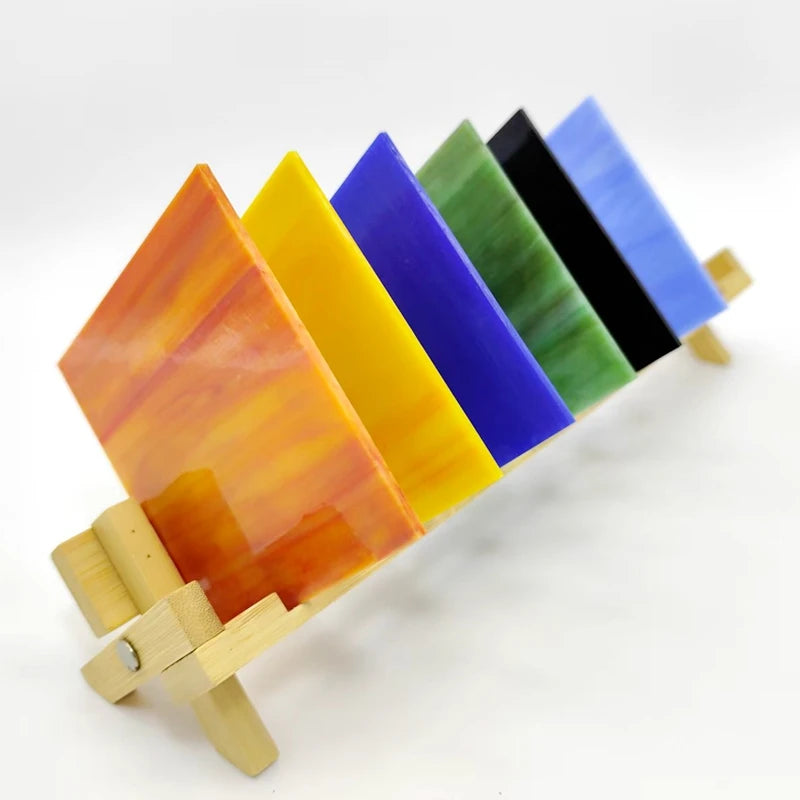 Sechs Buntglas-Kunstblätter, 10 × 10 cm
