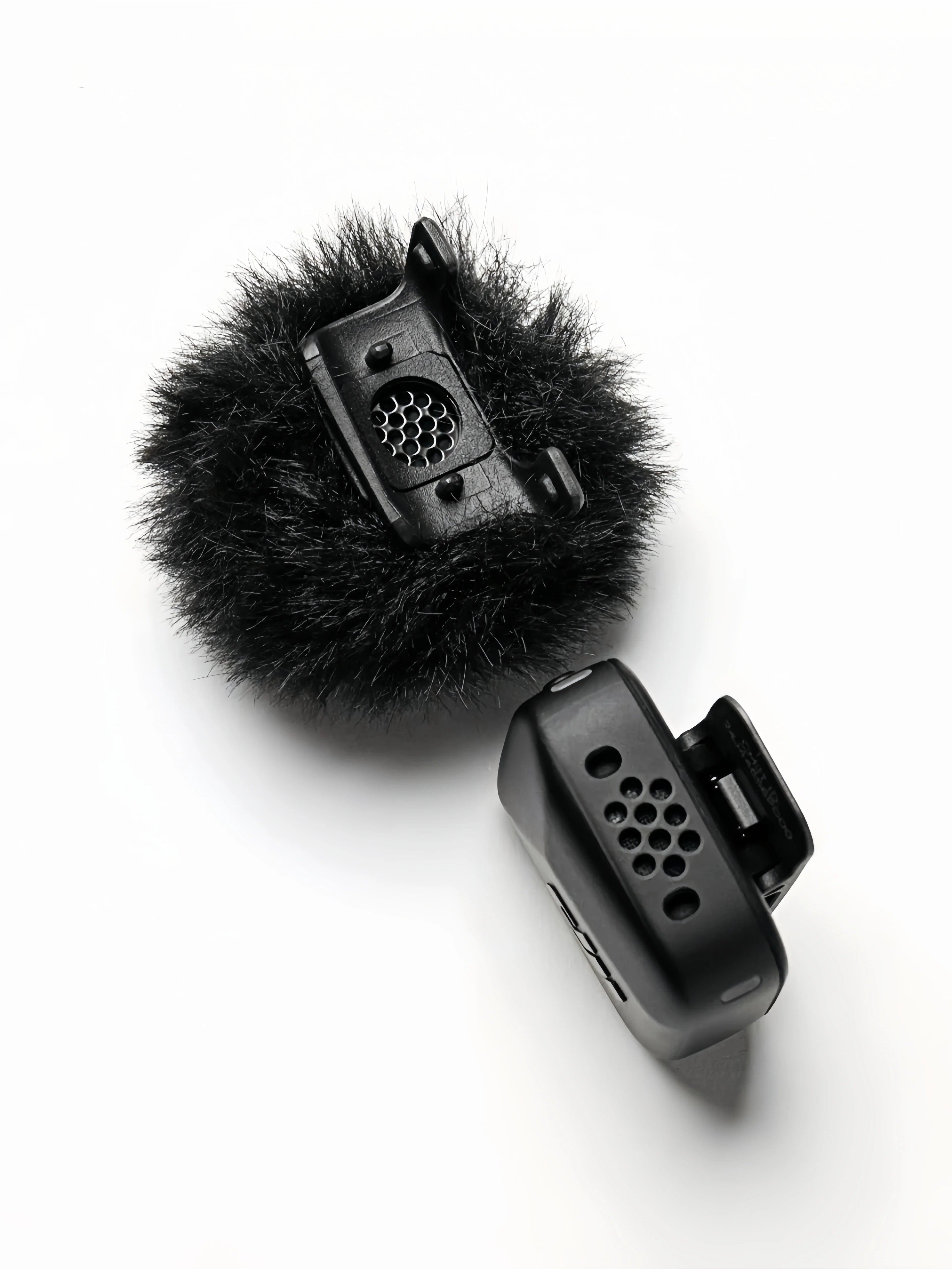 DJI Mic Mini bezdrátový mikrofonní systém s nabíjecím pouzdrem