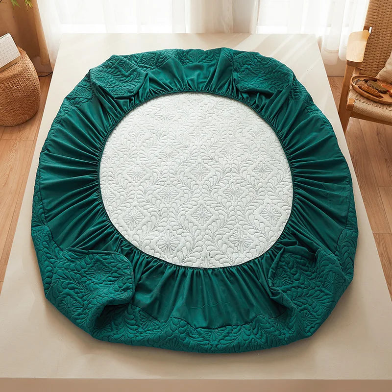 Waterproof Quilted Mattress Protector Breathable Mattress Cover Anti-mite Anti-bacterial Fitted Bed Sheet No Pillowcase 