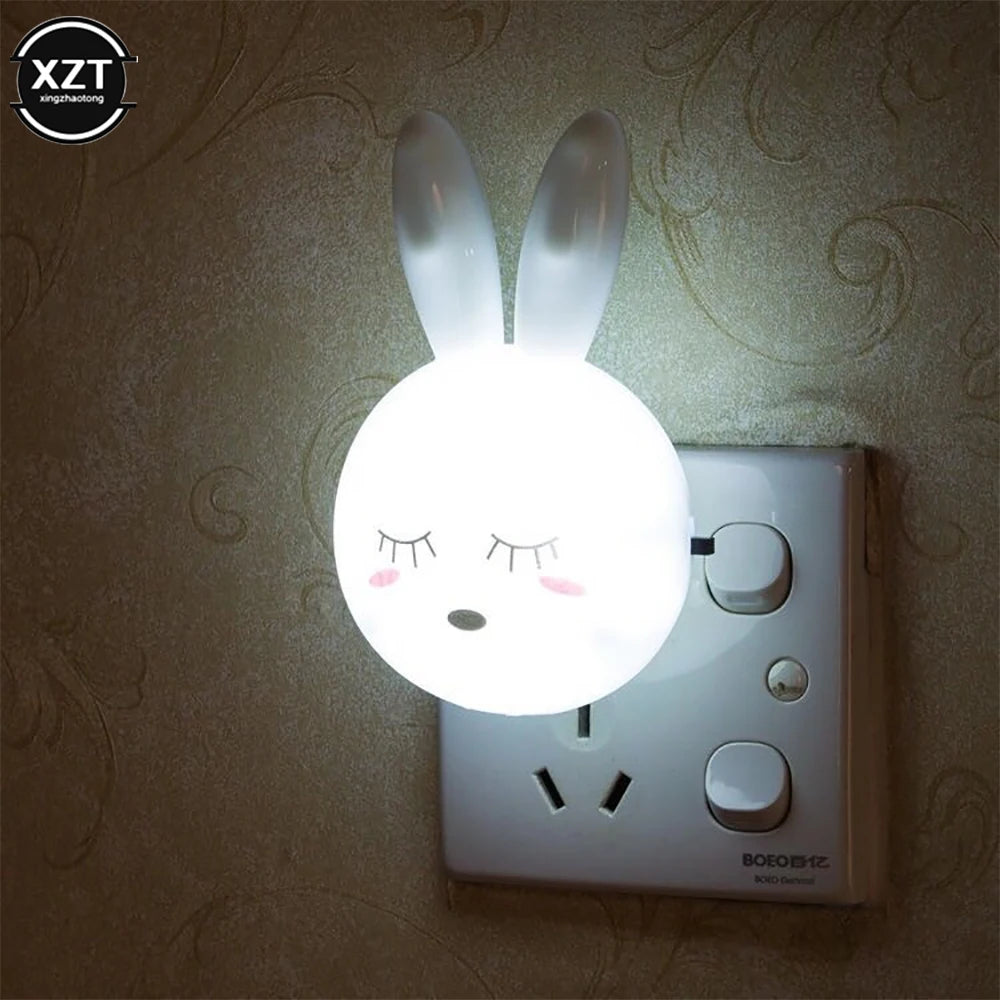 Lâmpada nocturna de coelho animado com 3 cores LED, liga/desliga, tomada AC 220V EUA, luminária de cabeceira para crianças, presente