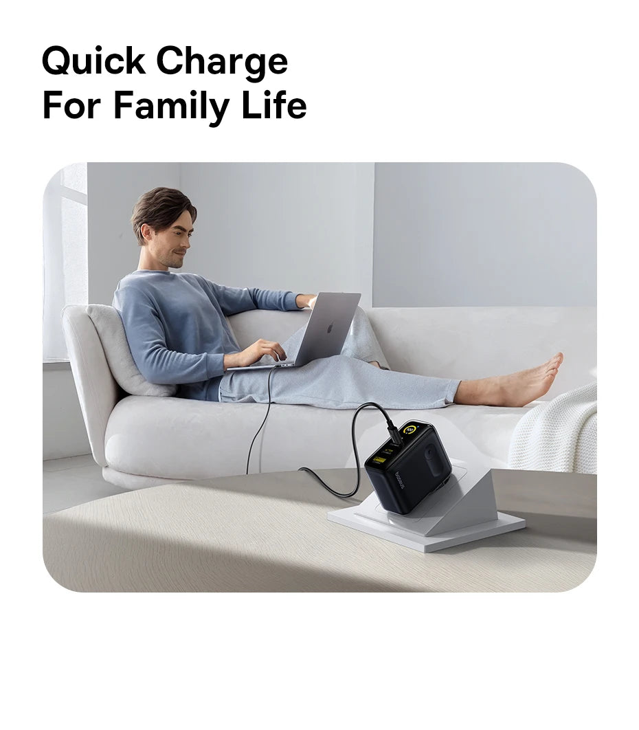 Baseus 100W GaN rychlá nabíječka s displejem, 3 porty USB-C a USB-A
