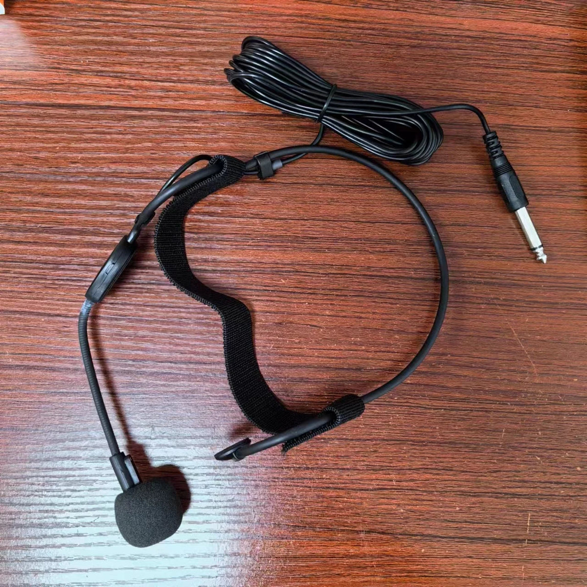 Wired Headset Microphone for Speech