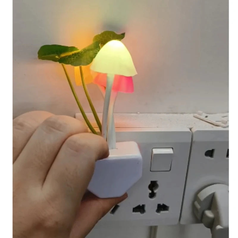 Novelty Mushroom Fungus Night Light EU & US Plug Light Sensor 220V 3 LED Colorful Mushroom Lamp Led Night Lights 