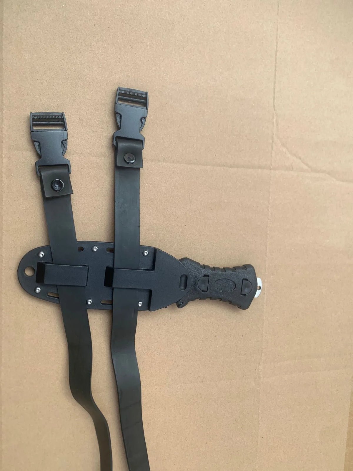Couteau de plongée en acier inoxydable avec coupe-fil
