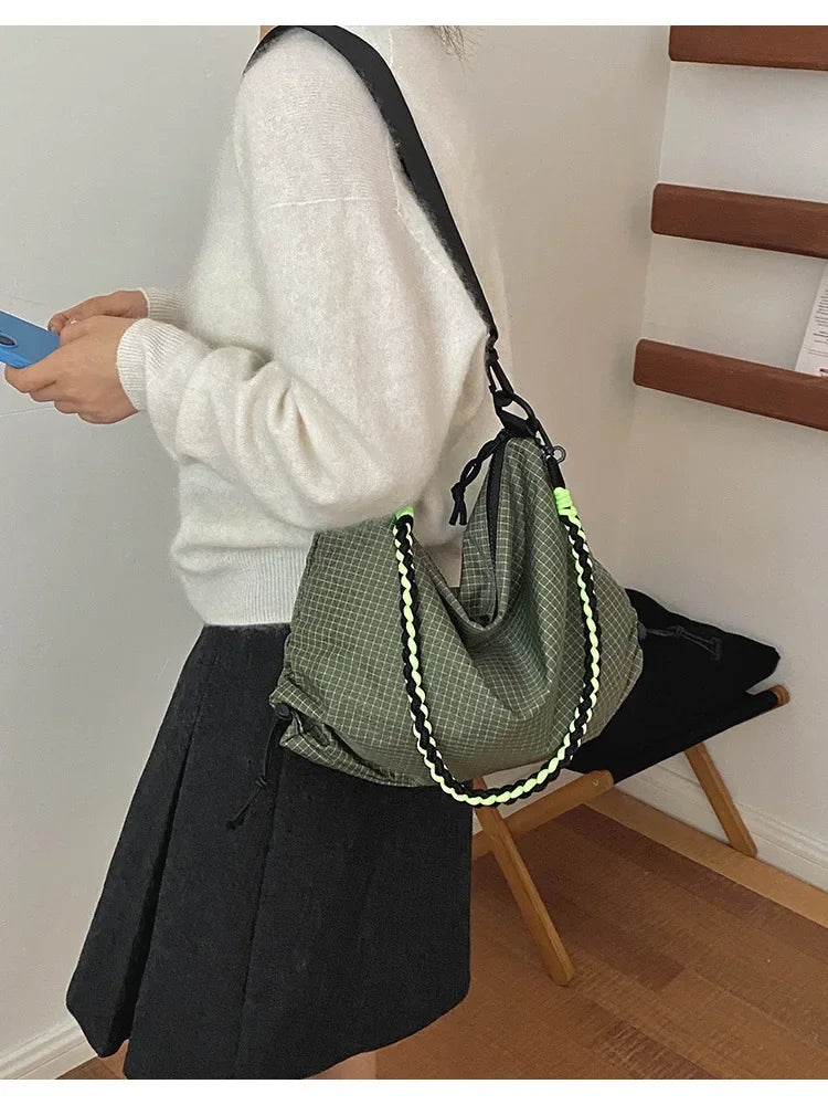 Borsa tote in poliestere a quadri per l’uso quotidiano