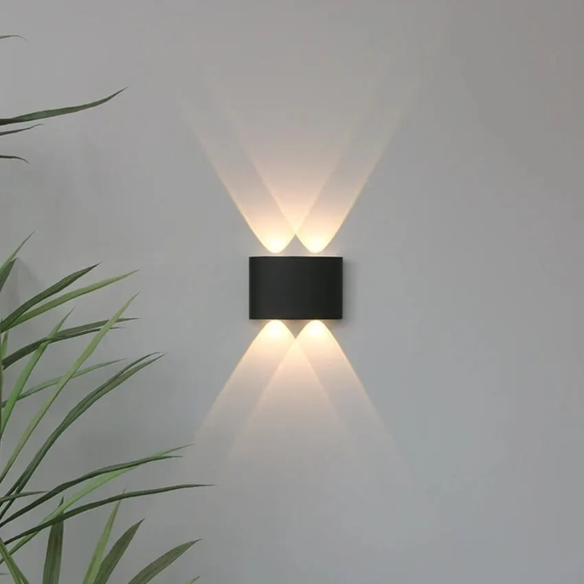 Przewodowa lampa ścienna LED świecąca w górę i w dół, 2 W lub 4 W