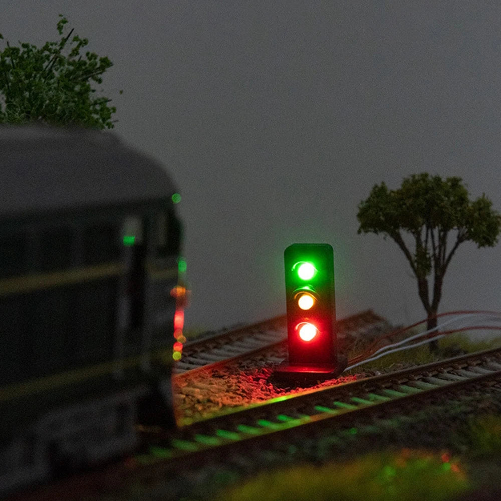 5-Piece HO 1:87 Model Railway LED Signal Set