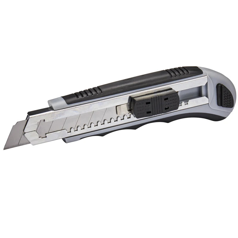 Cutter rétractable à lame sécable Makita, modèle au choix