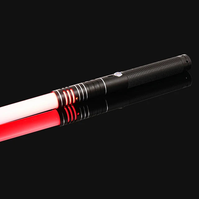 Sabre laser en métal RGB rechargeable avec effets sonores