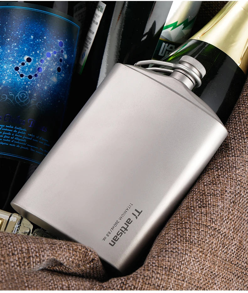Portable Pure Titanium Hip Flask with Funnel, 200ml/260ml