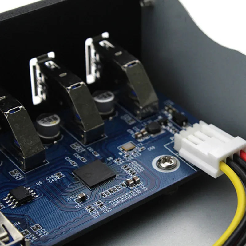 NW403 USB 3.0-hub med sju porter for frontpanel, 5.25-Inch