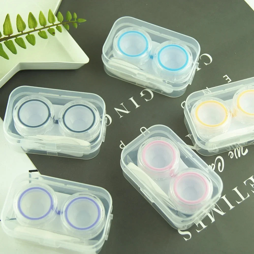 Estuche compacto para guardar y cuidar lentes de contacto