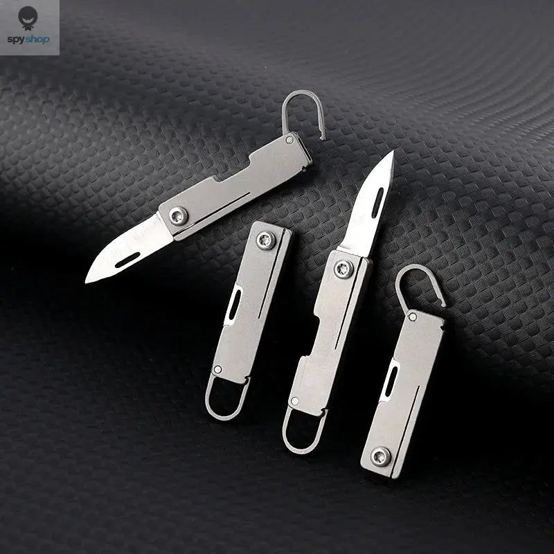 Titanium alloy pocket knife with sharp folding edge, portable keychain pendant, unboxing and unpacking, express knife 