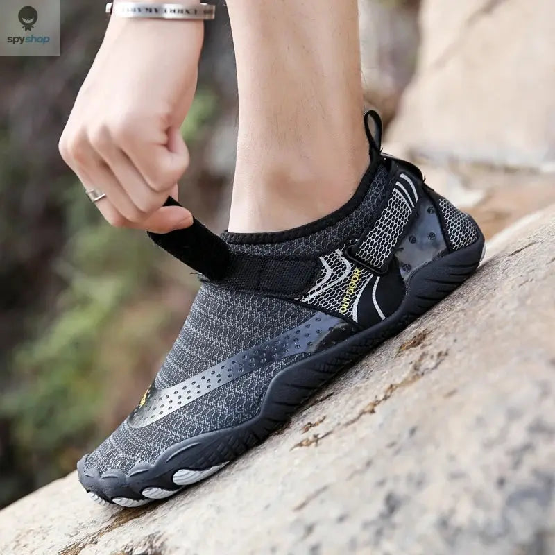 Wading Shoes Man Water Sneakers Swimming Beach Quick-Dry Wading Footwear Outdoor Upstream Shoes Breathable Barefoot Sandals 